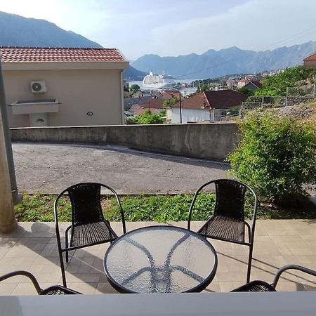 Nature Bay Apartment Kotor Buitenkant foto