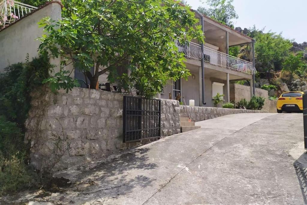 Nature Bay Apartment Kotor Buitenkant foto